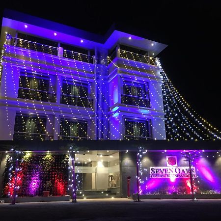 Hotel Seven Oaks Navi Mumbai Eksteriør bilde