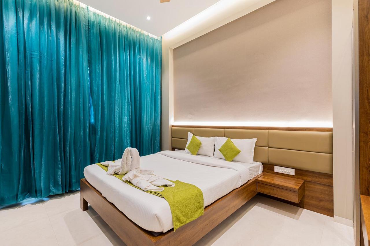 Hotel Seven Oaks Navi Mumbai Eksteriør bilde