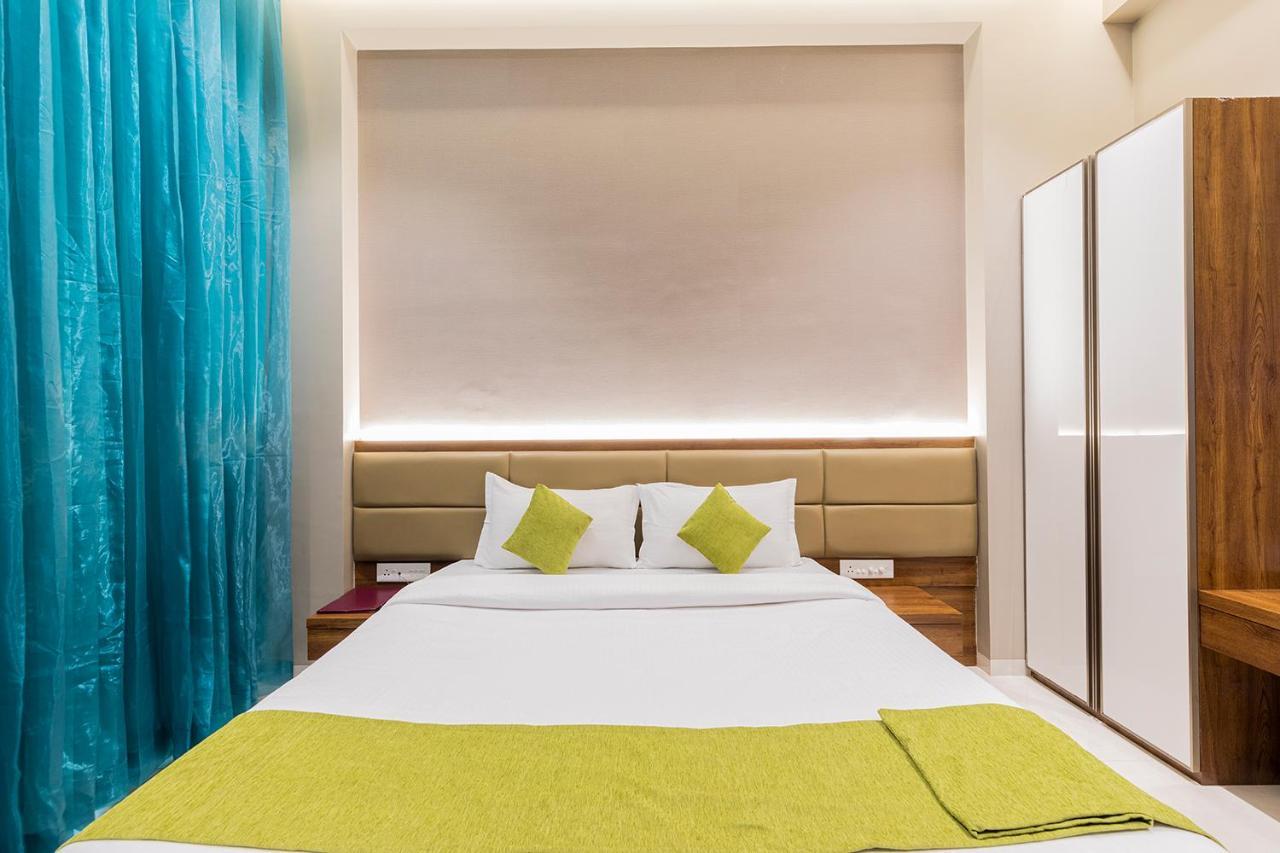 Hotel Seven Oaks Navi Mumbai Eksteriør bilde